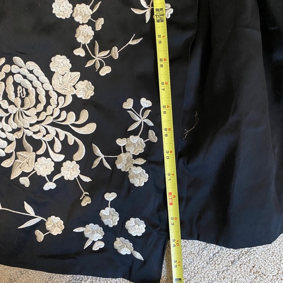 Forever 21 Women’s Embroidered Wrap Kimono Mini Dress Size Medium - Picture 11 of 12